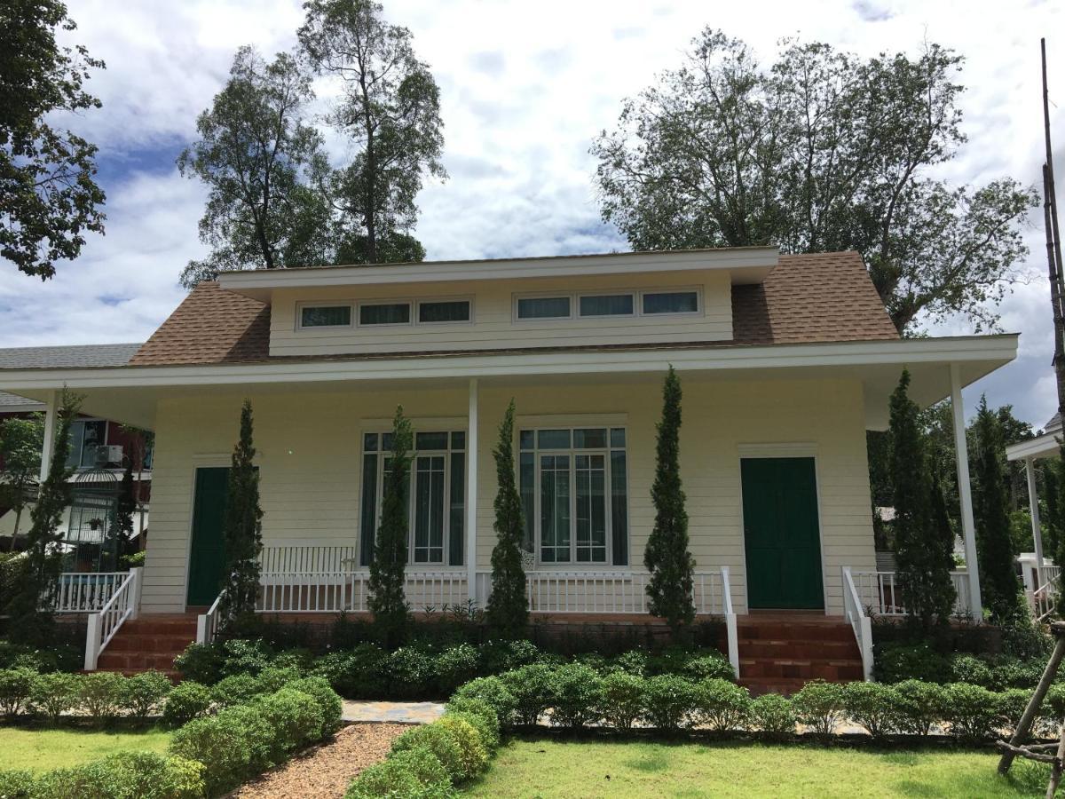 Baroque Boutique Resort Ranong Esterno foto