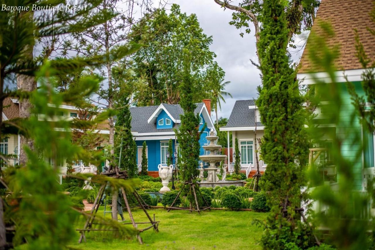 Baroque Boutique Resort Ranong Esterno foto