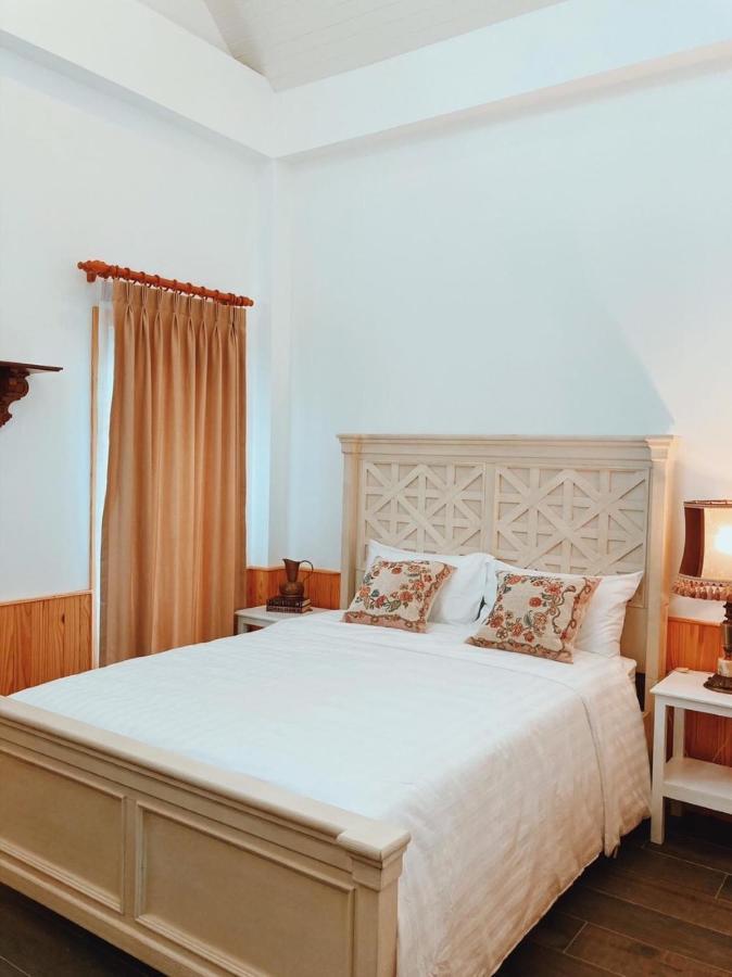Baroque Boutique Resort Ranong Esterno foto
